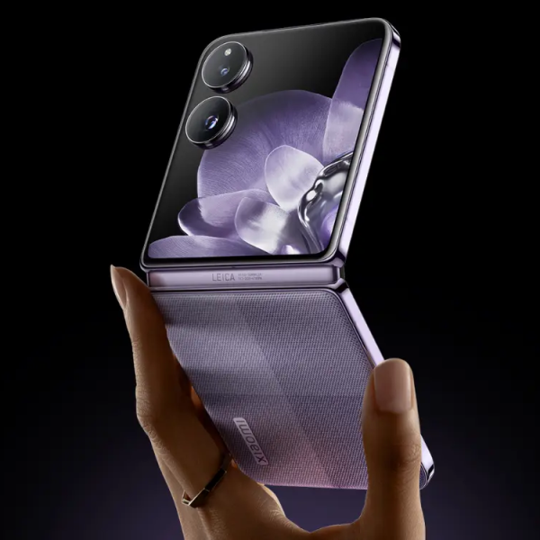 Xiaomi MIX Flip global launch featured image